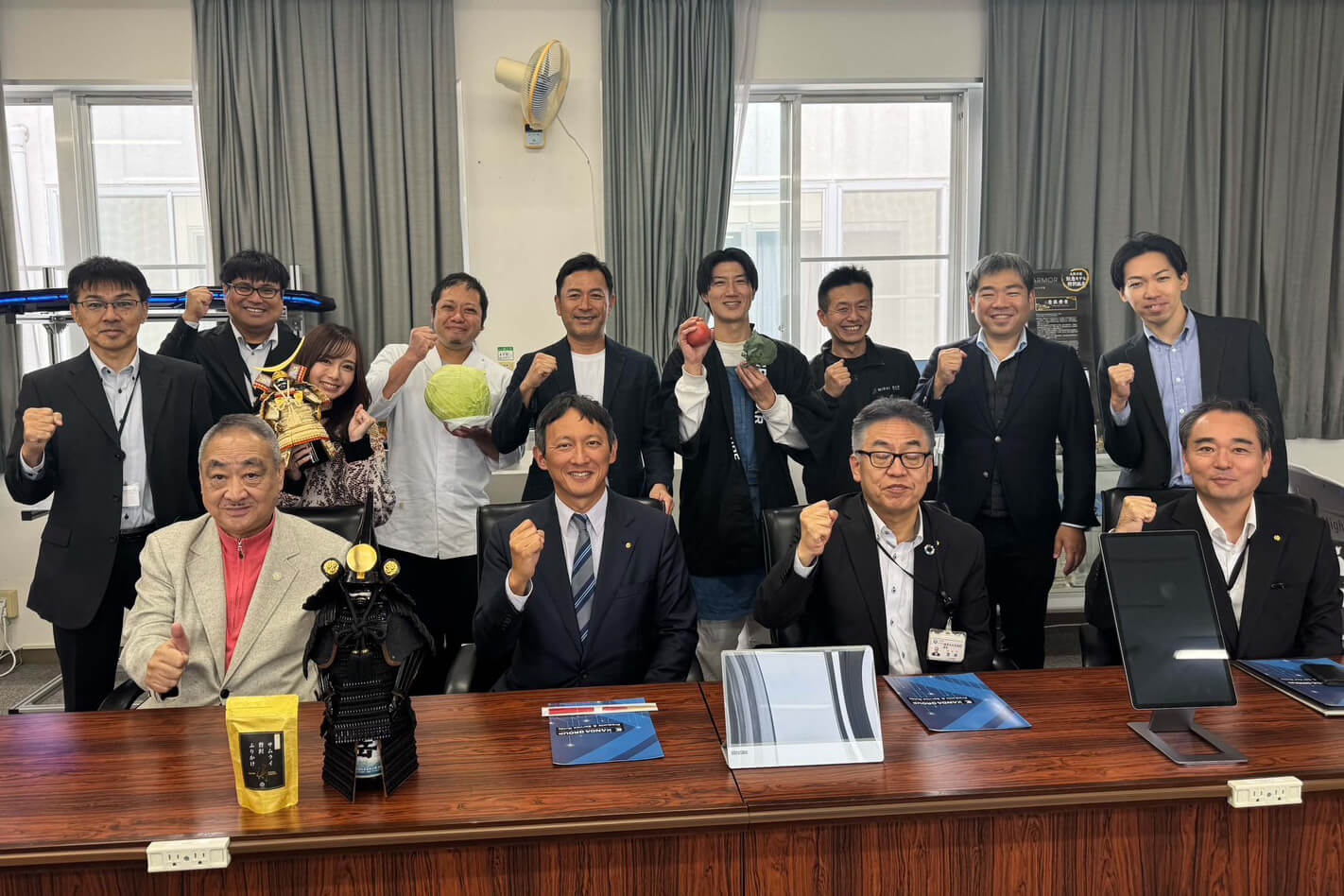 神田工業グループ様との協働メンバーの集合写真